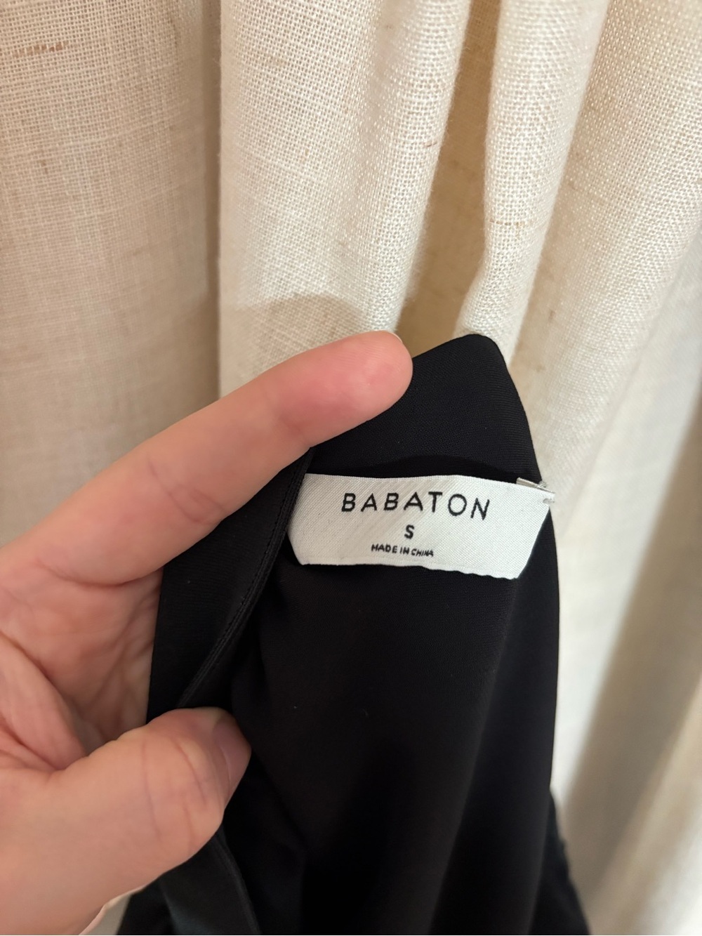 Aritzia Babaton Black Mini Skirt / vintage - Picture 3 of 3